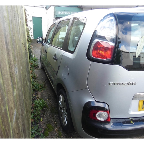 824 - Citroen C3 Picasso VTR Plus motor car, 1400cc Petrol, Reg No HN59 VPO,  Mot expired. Deceased estate... 