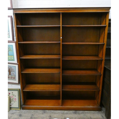 191 - Mahogany open bookcase with adjustable shelves