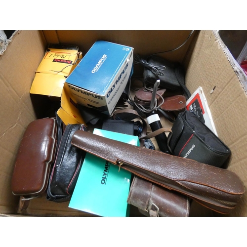 353 - Quantity of old cameras, tripods, accessories etc