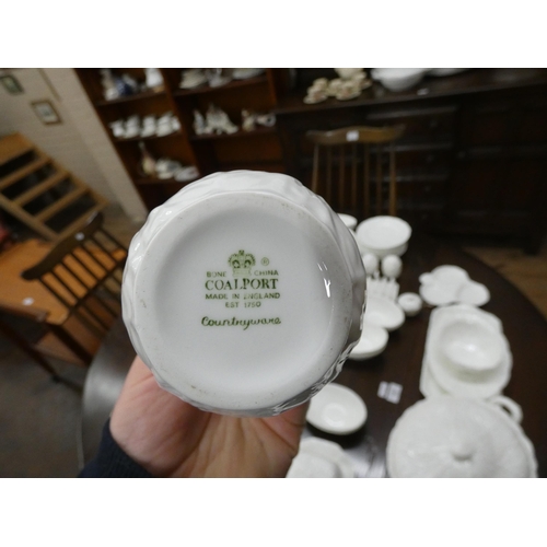 196 - A quantity of Coalport Country ware, white dinner and breakfast ware