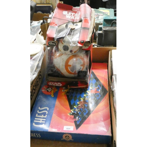 404 - A Star Wars figure and a Looney Tune chess set