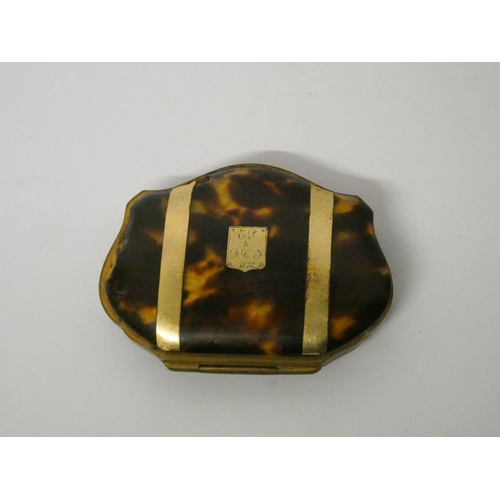 313 - Victorian tortoiseshell and gilt metal mounted ladies purse, cartouche engraved with date 1872. 7.4 ... 