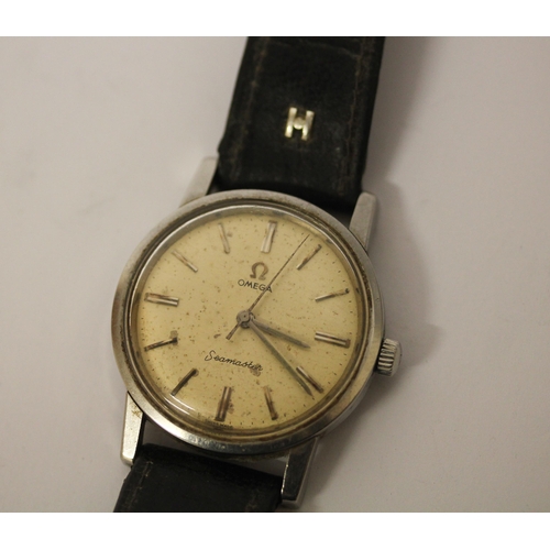 521 - Omega, a vintage gents stainless steel Seamaster wristwatch, 1960s, signed dial with baton numerals,... 