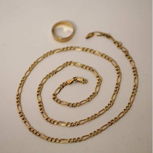 541 - 9ct yellow gold Figaro link chain necklace, length 66cms, and a 9ct gold wedding band, ring size R, ... 