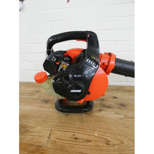 267 - Echo petrol engine leaf blower