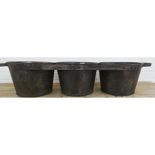 276 - Three round connected garden planters