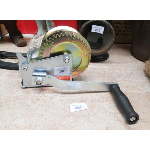 290 - A nylon boat or hand winch