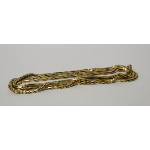 549 - Victorian gold snake link long guard chain,  swivel clip fastening. Length 152 cms long, tests as 18... 