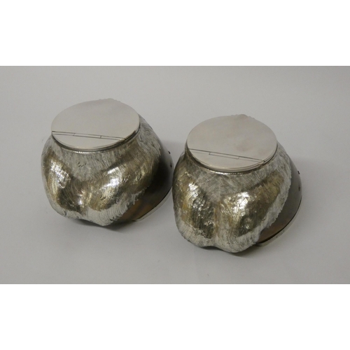 711 - Two late 19th century Rowland Ward silver plate mounted horse hoof inkwells, 10.5cms diameter, 8cms ... 