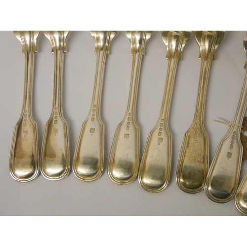 725 - A set of twelve Victorian silver fiddle pattern dessert forks, London hallmarks 1845, John & Henry L... 