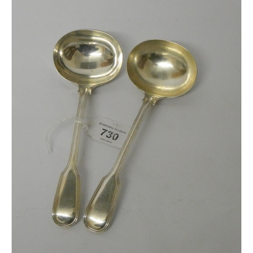 730 - A pair of Victorian silver fiddle pattern sauce ladles, London hallmarks 1845, Henry & John Lias. Gr... 