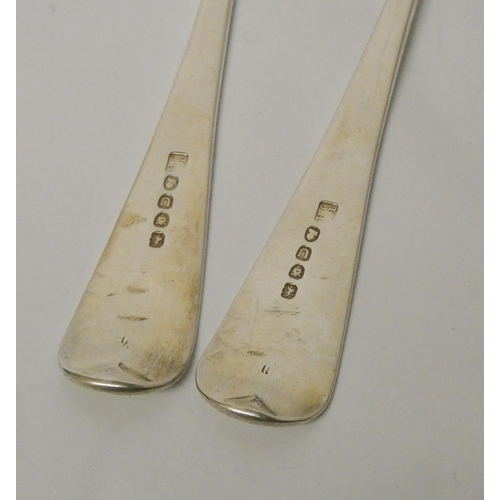 734 - A pair of Georgian silver berry spoons. London 1813 4 troy ounces.