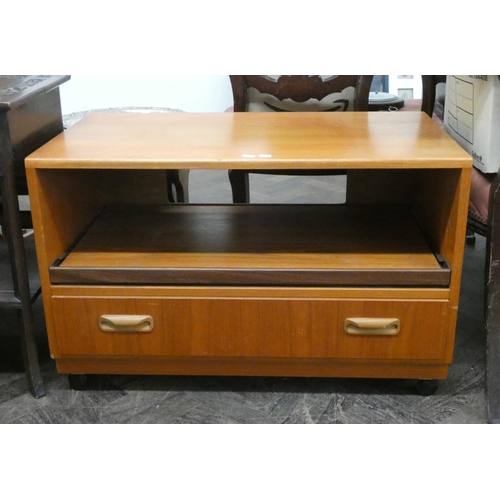 102 - A GPlan media unit