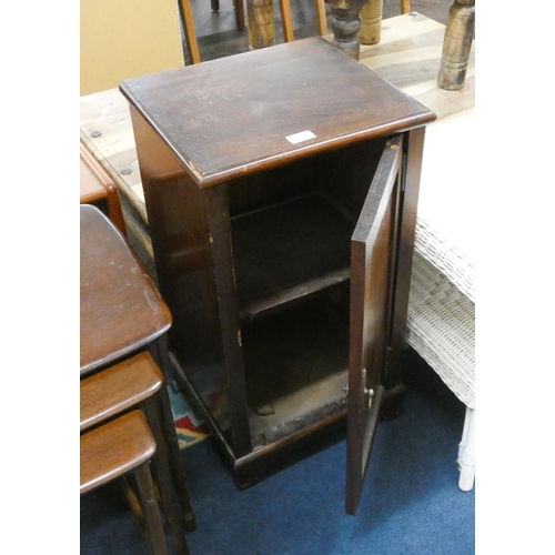 179 - A mahogany bedside cabinet