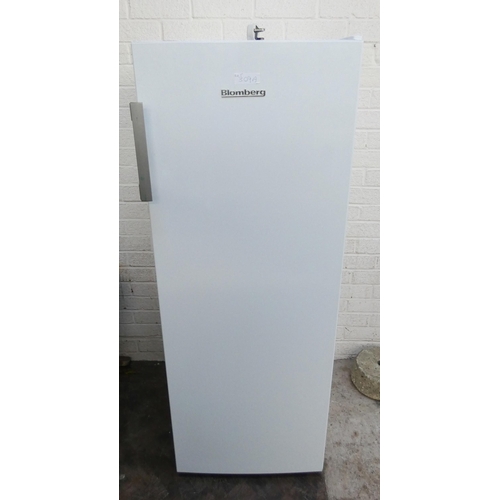 309A - A Blomberg fridge, 57