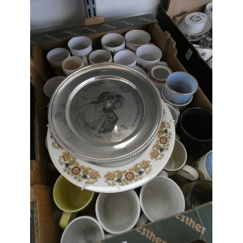 260 - Two boxes of commemorative china mugs and other commemorative ware, collectors plates, miniature Sta... 