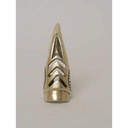 456 - A large silver nail armour finger ring. Hallmarked, adjustable.