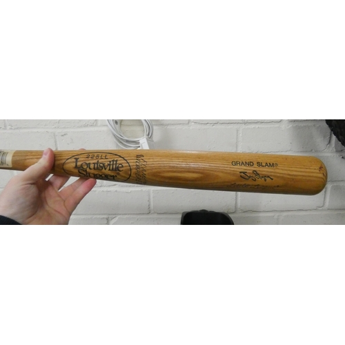 712 - A Louisville Slugger baseball bat