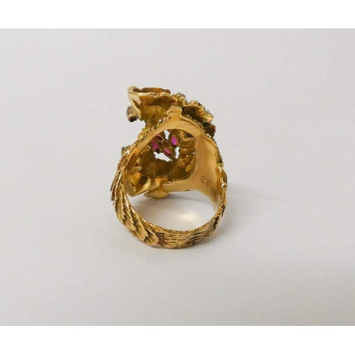 419 - A large ruby and diamond cocktail ring, in yellow gold. Ring size N, weight 15.6g