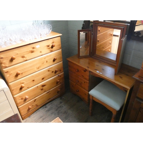 42 - A modern pine chest of five long drawers with bun handles, 32