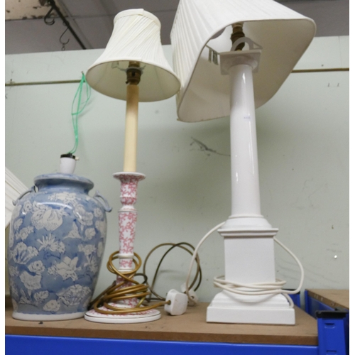 690 - Three assorted table lamps...