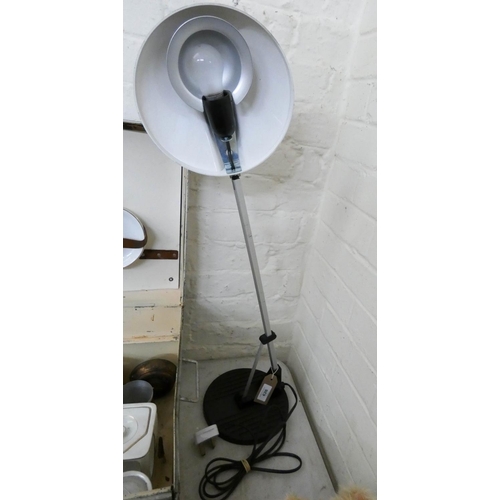 306 - A modern lamp