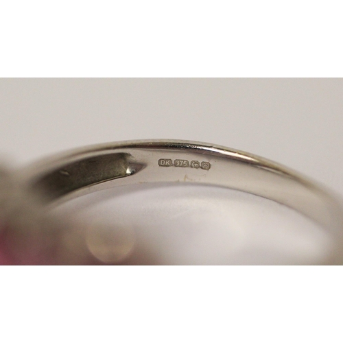 531 - Modern 9ct white gold pink sapphire half hoop ring, hallmarked, ring size N, gross weight 4.1g