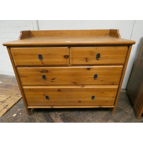 128 - A modern pine chest of two short and two long drawers with a tray top