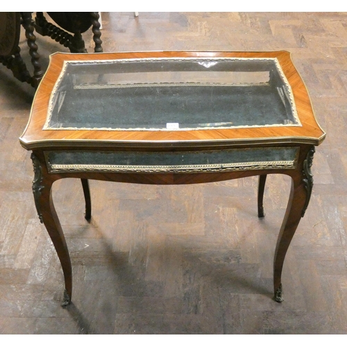 293 - French bijouterie table, with gilt metal mounts, raised on cabriole legs. Green velvet lining. With ... 