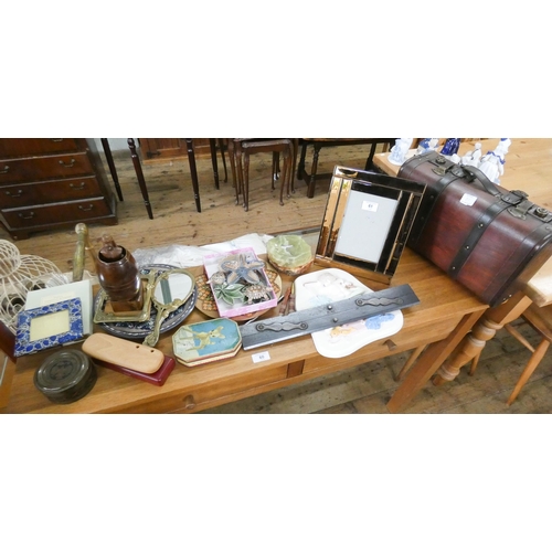 61 - A small trunk suitcase, photo frame, plates, small ornaments etc