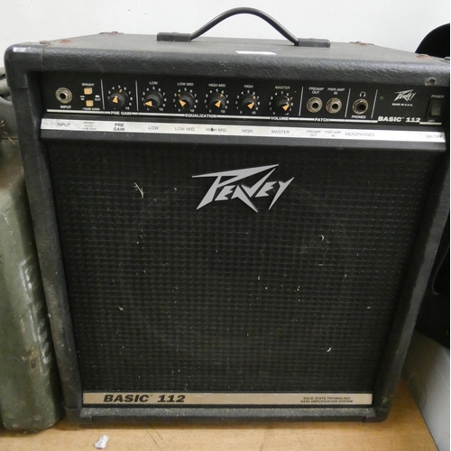 405 - A Peavey basic 112 large amplifier