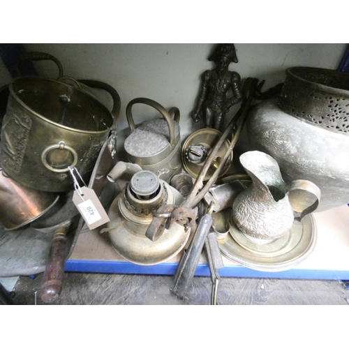 420 - A large quantity of brass, copper wares etc