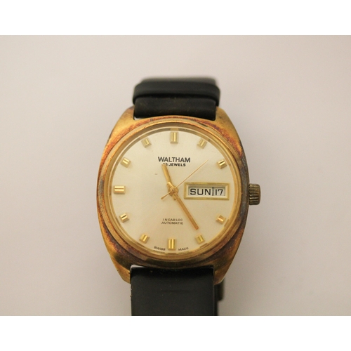 600 - Gents vintage Waltham automatic wristwatch on leather strap in original box, stainless steel & gold ... 