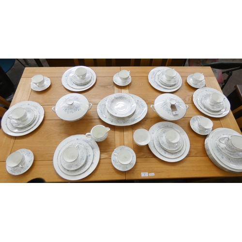 Lot 4         