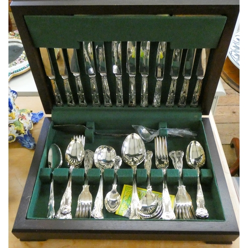 64 - A canteen of Kings pattern plated cutlery in mahogany case