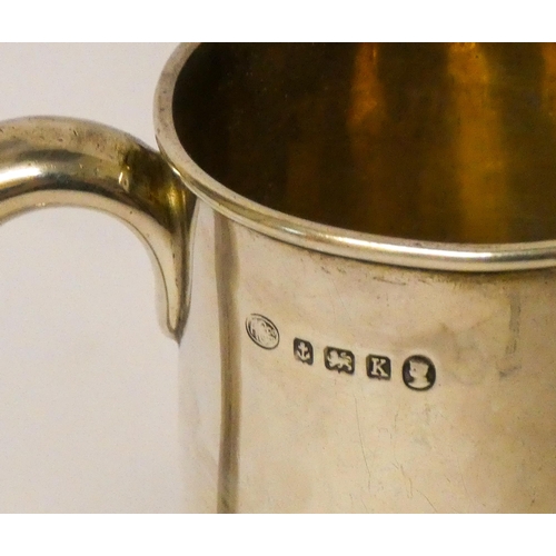 515 - A hallmarked silver tankard of plain form, Birmingham 1934. Gross weight 5.41 troy oz