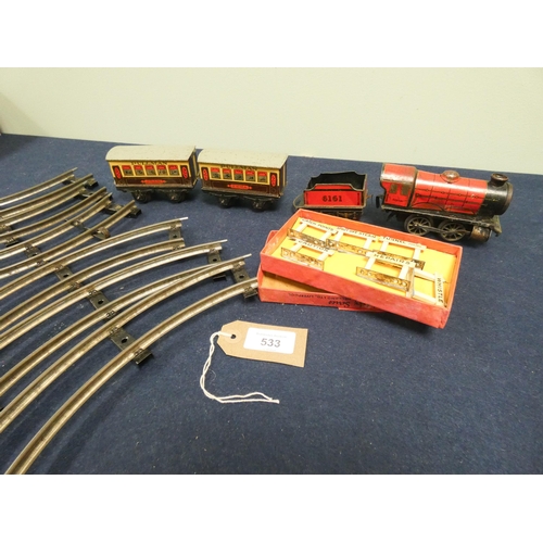 533 - A Hornby Locomotive tender, Pullman coaches, small amount of track etc