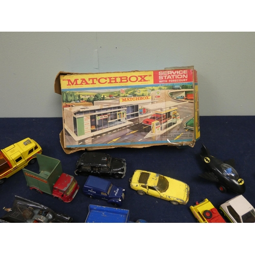 540 - A Matchbox service station and various Lido and Corgi diecast toys