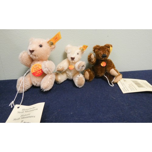 525 - A collection of Steiff miniature jointed teddy bears