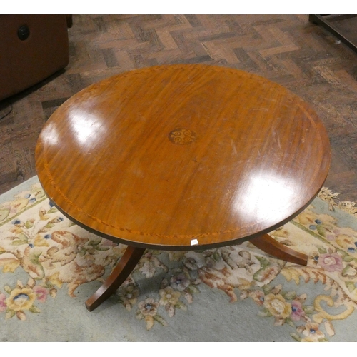 408 - A circular Victorian style inlaid mahogany coffee table on quadruple base. 3' diameter