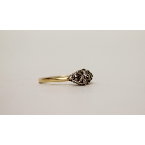 661 - A 18ct yellow gold and diamond oval cluster ring, hallmarked. Ring size U, gross weight 4.1g, diamon... 