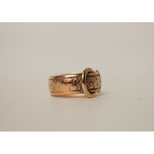 717 - A 9ct rose gold vintage buckle design ring, hallmarked, ring size P, gross weight 6.7g