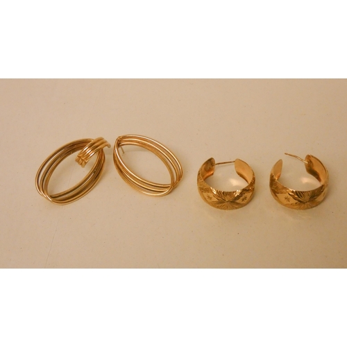 718 - Two pairs of modern 9ct yellow gold earrings, both hallmarked on posts, gross weight 8.8g