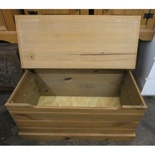 197 - A modern pine blanket chest with iron hinges. 3' wide matching the previous lots