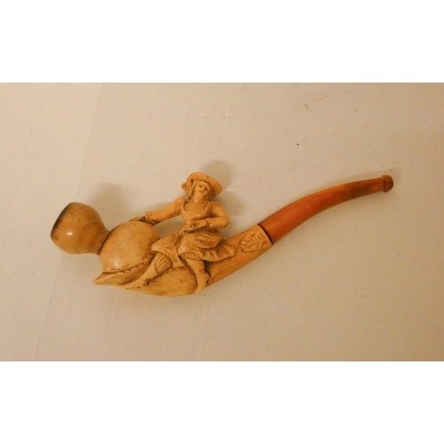 210 - A meerschaum pipe with amber mouthpiece in box