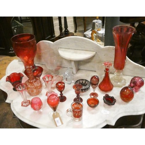 223 - A quantity of ruby and cranberry glassware