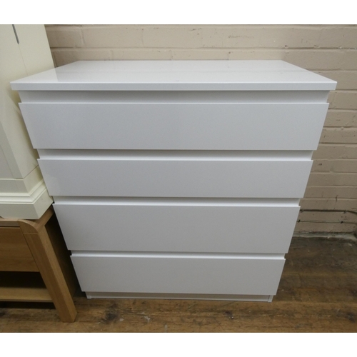 Lot 32        