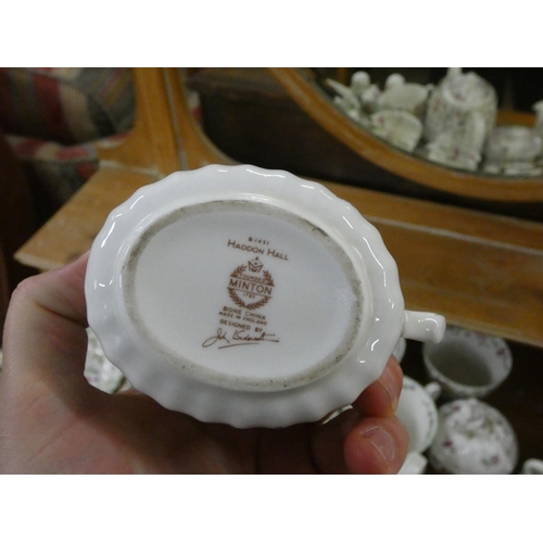 97 - A collection of Minton Haddon Hall pattern dinner and tea ware