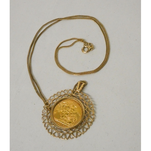 566 - Queen Elizabeth II 1978 Gold Sovereign, mounted in an openwork pendant mount, suspended from a gold ... 