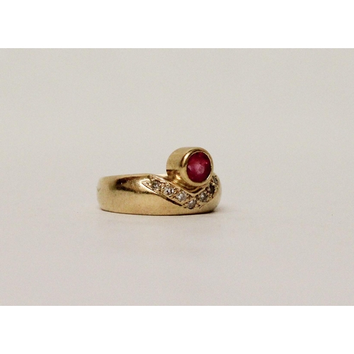 665 - A ruby and diamond pinky ring, in 18ct yellow gold, marked 750. Ring size G, gross weight 4.6g